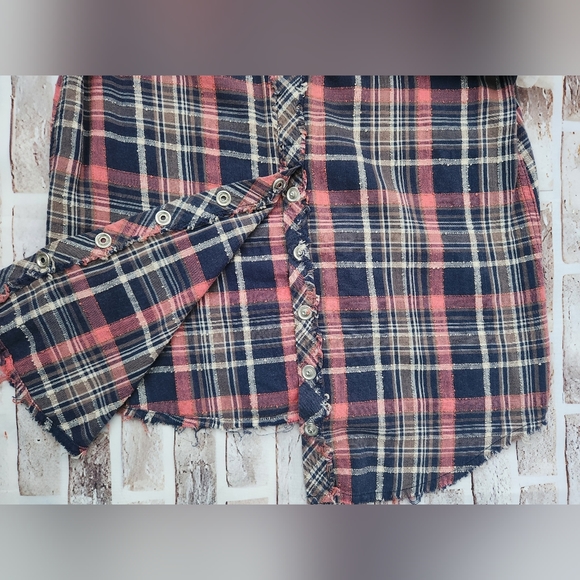 We the Free Button Down Shirt Mixed Fabric Pink Navy Plaid NWOT Size S (C11) - Picture 9 of 10